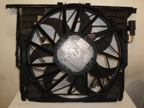BMW 5 F10 ventilátor chladiče