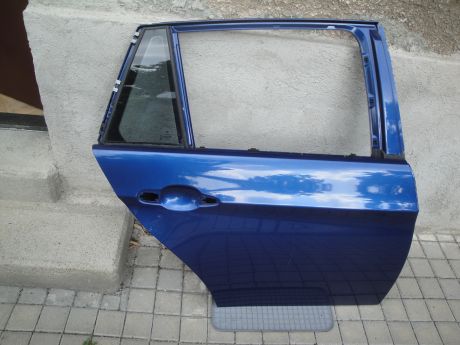 BMW 3 E91 dveře pravé zadní