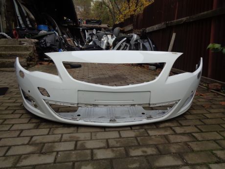 Opel astra J nárazník přední