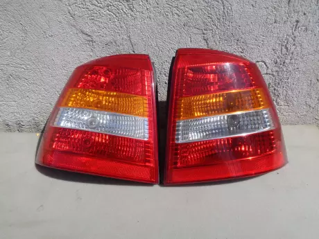 Opel astra G 3/5dv zadní lampy