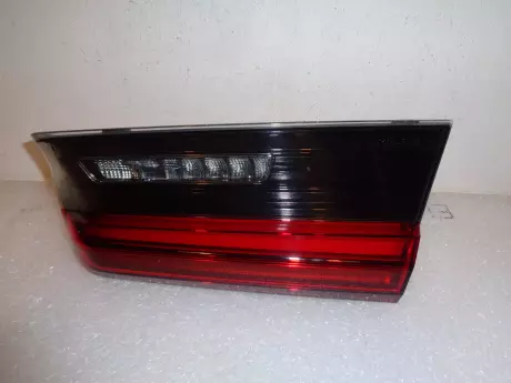 BMW 3 G20/21 pravá zadní vnitřní lampa