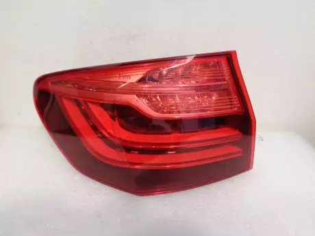 BMW 5 F11LCI  lampa levá