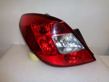 Opel corsa D 5dv levá lampa