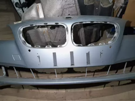 BMW 5 F10 přední nárazník