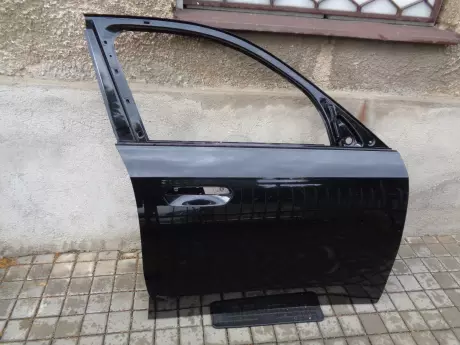 BMW X1 U11 dveře pravé přední