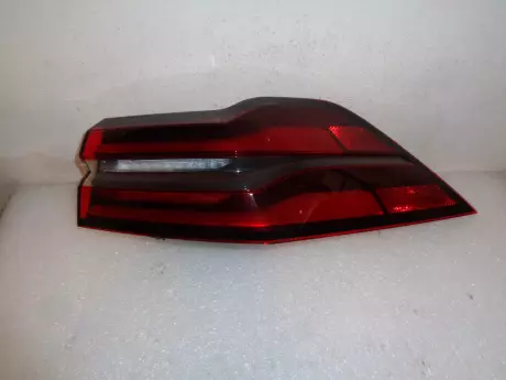 BMW 5 G60 pravá zadní lampa Shadow line