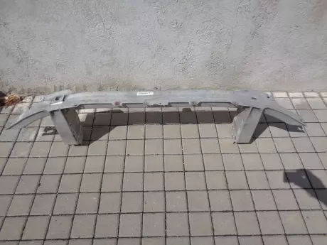BMW 5 G30 přední výztuha