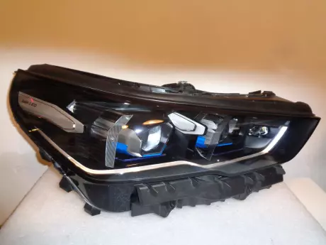 BMW 5 G60 světlo pravý LED adaptivní