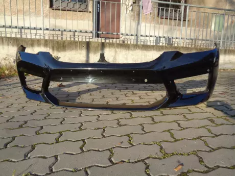 BMW M5 F90 přední nárazník