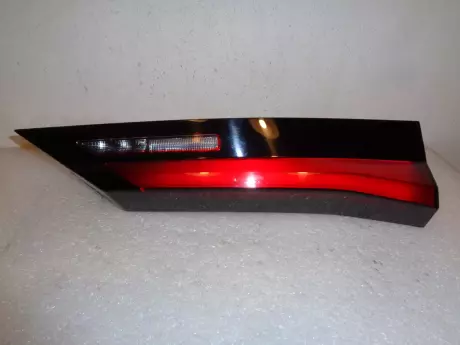 BMW X1 U11 pravá vnitřní LED lampa