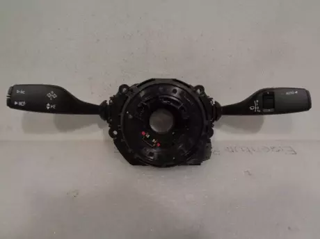 BMW X4 F26, X6 F16 spínací centrum