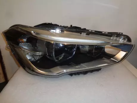 BMW X1 F48 LED světlo pravé