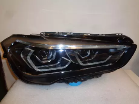BMW X1 F48LCI levý světlo LED