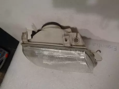 Opel astra pravý světlo Carello