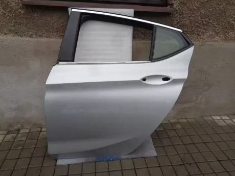 Opel astra K dveře levé zadní