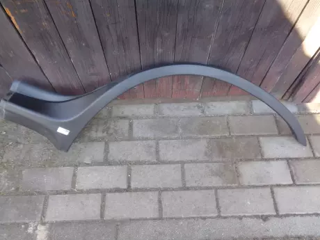 BMW X5 E53 levý zadní lem blatníku