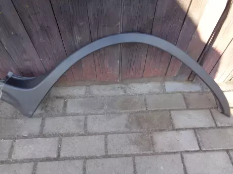 BMW X5 E53 pravý přední lem blatníku