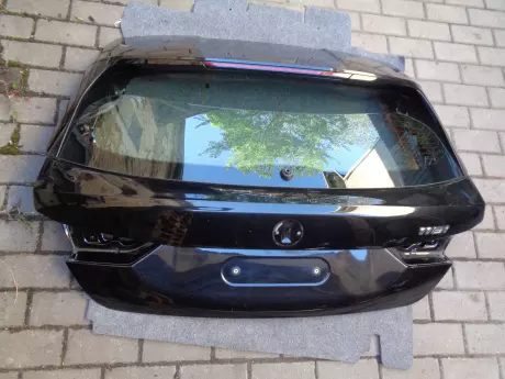 BMW 1 F40 zadní víko se sklem