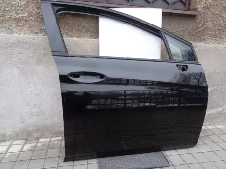 Opel astra K  pravý přední dveře