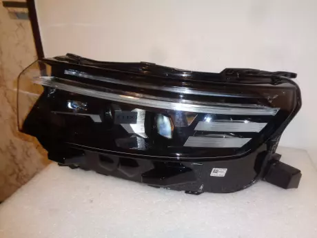 Opel Grandland 2 levý světlo LED LUX