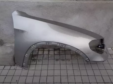 BMW X5 E70LCI blatník pravý