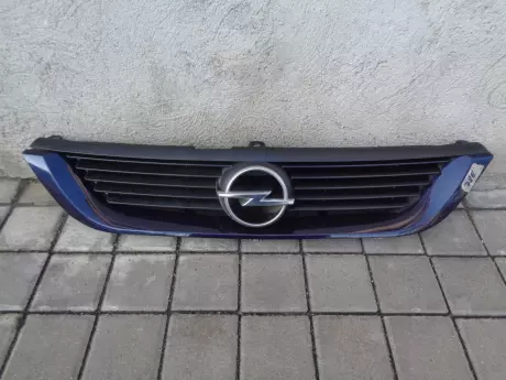 Opel vectra B maska