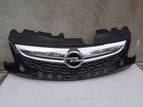 Opel corsa D facelift maska