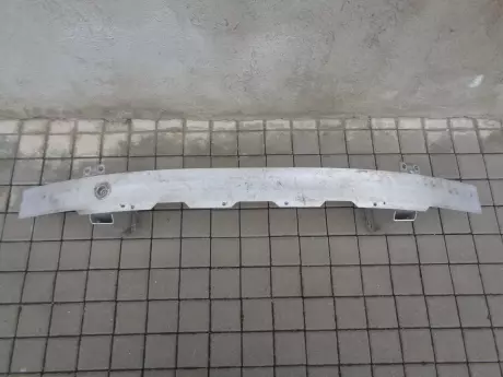 BMW 3 G20 výztuha přední