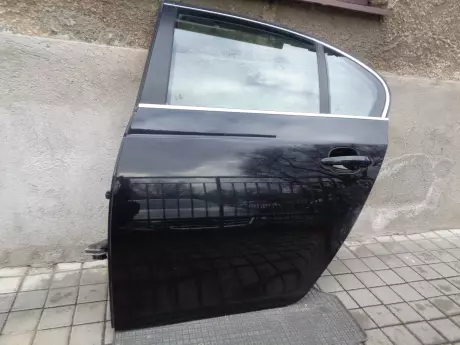 BMW 5 E60 dveře levé zadní