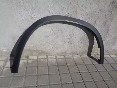 BMW X1 U11 lem blatníku PP