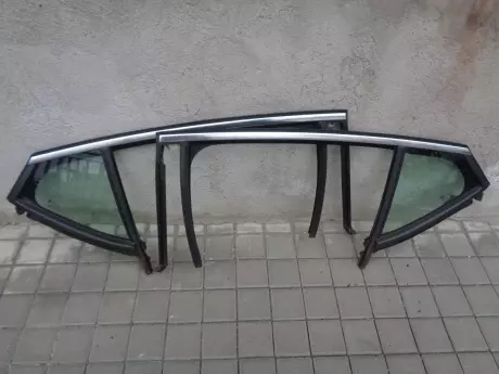 Opel astra K pevné skla zadních dveří