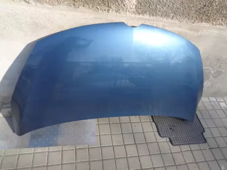 Opel zafira C kapota