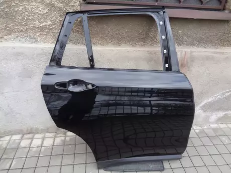 BMW X1 F48 dveře pravé zadní