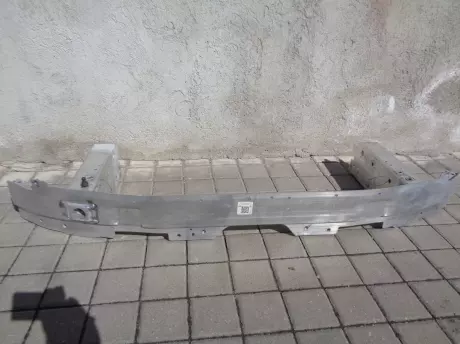 BMW X7 G07LCI výztuha předního nárazníku