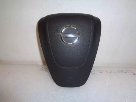 Opel astra J, zafira C airbag řidiče