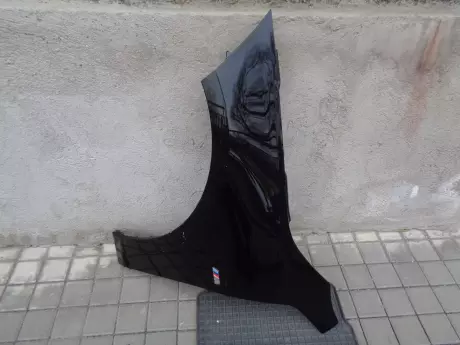 BMW 1 F40 levý blatník