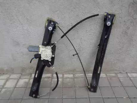 BMW X3 F25 přední elektrické stahovačky