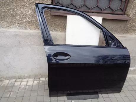 BMW X5 G05 pravé přední dveře