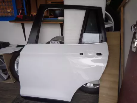 BMW X3 F25 dveře levé zadní