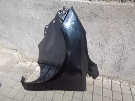 Opel corsa E levý blatník