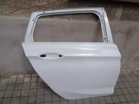 Opel astra K combi  pravý zadní dveře