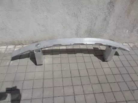BMW 3 G20 výztuha přední