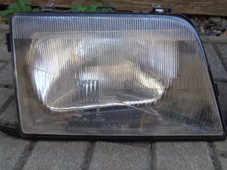 Opel ascona C pravý světlo