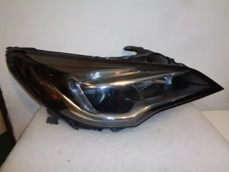 Opel astra K světlo