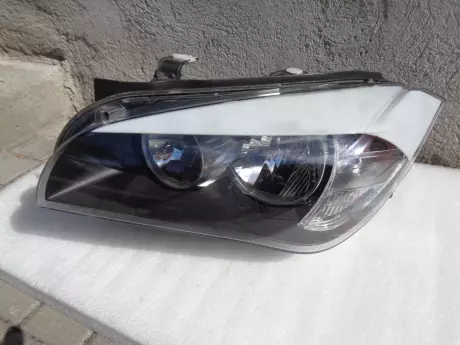BMW X1 E84  levý světlo halogen
