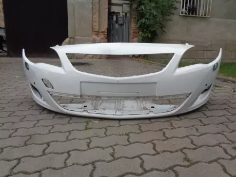 Opel astra J přední nárazník