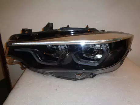 BMW 4 F32/33 LCI levý světlo LED adaptivní