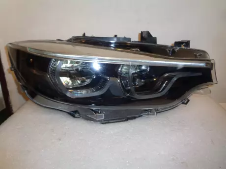 BMW 4 F32/33 LCI LED adaptivní světlo pravý