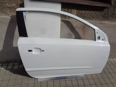 Opel astra H GTC dveře pravé