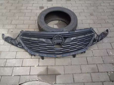 Opel grandland maska